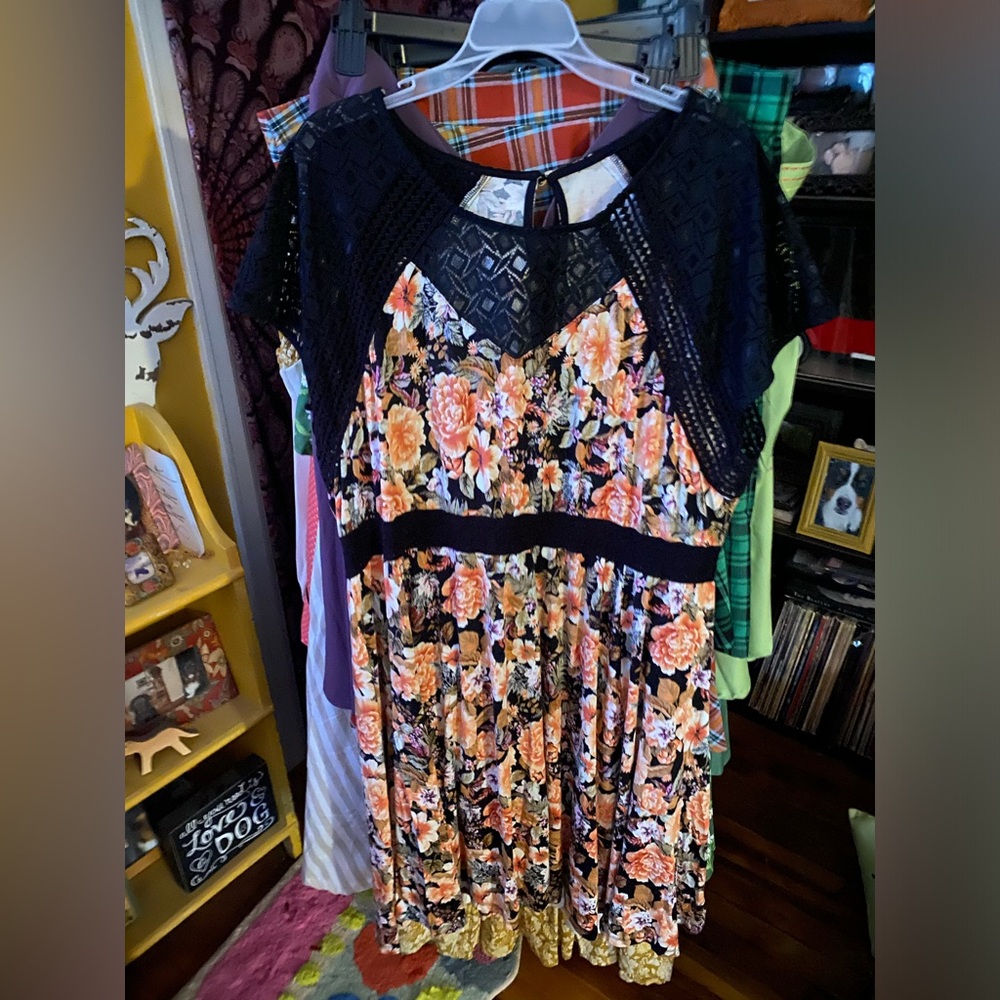 Torrid size 3 90s inspired soft knit and lace dress